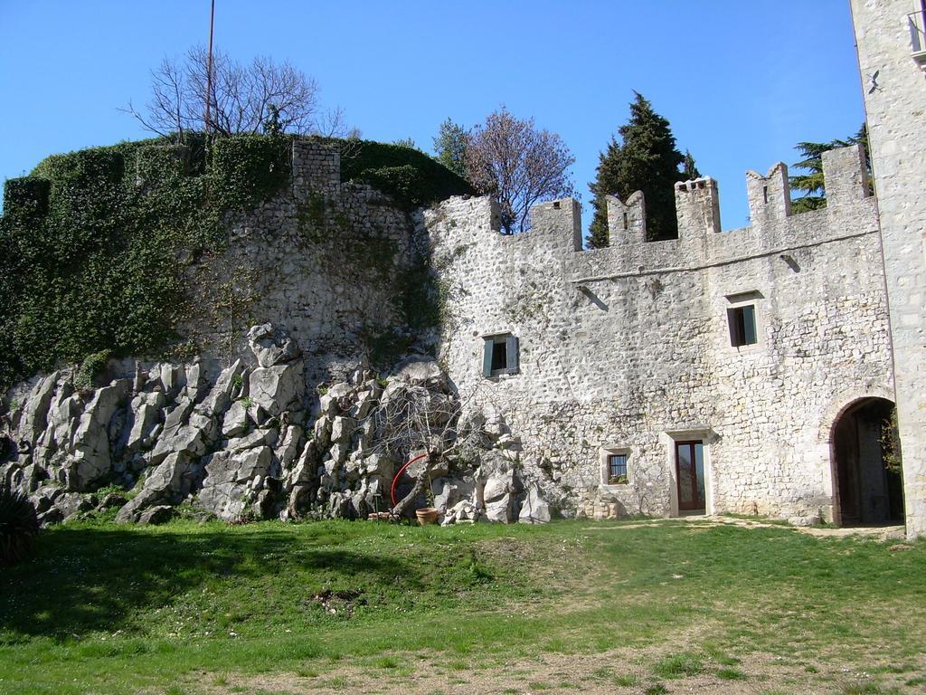 Castrum Di Serravalle Vittorio Veneto Exterior photo